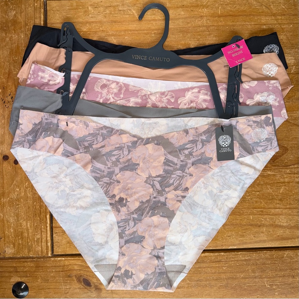 NWT 5-Pack Vince Camuto No Show Bikini Panty Set